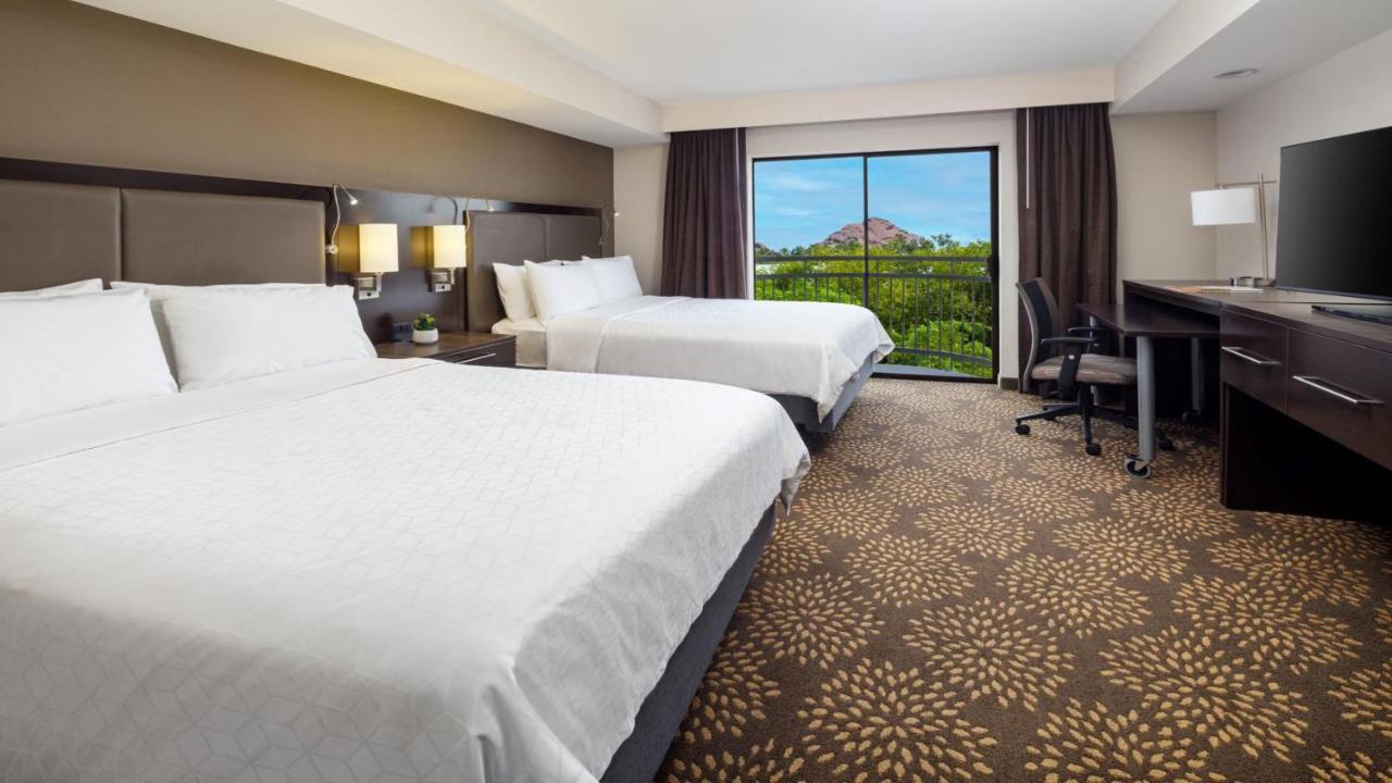 Holiday Inn And Suites Phoenix Airport North By Ihg Exterior foto